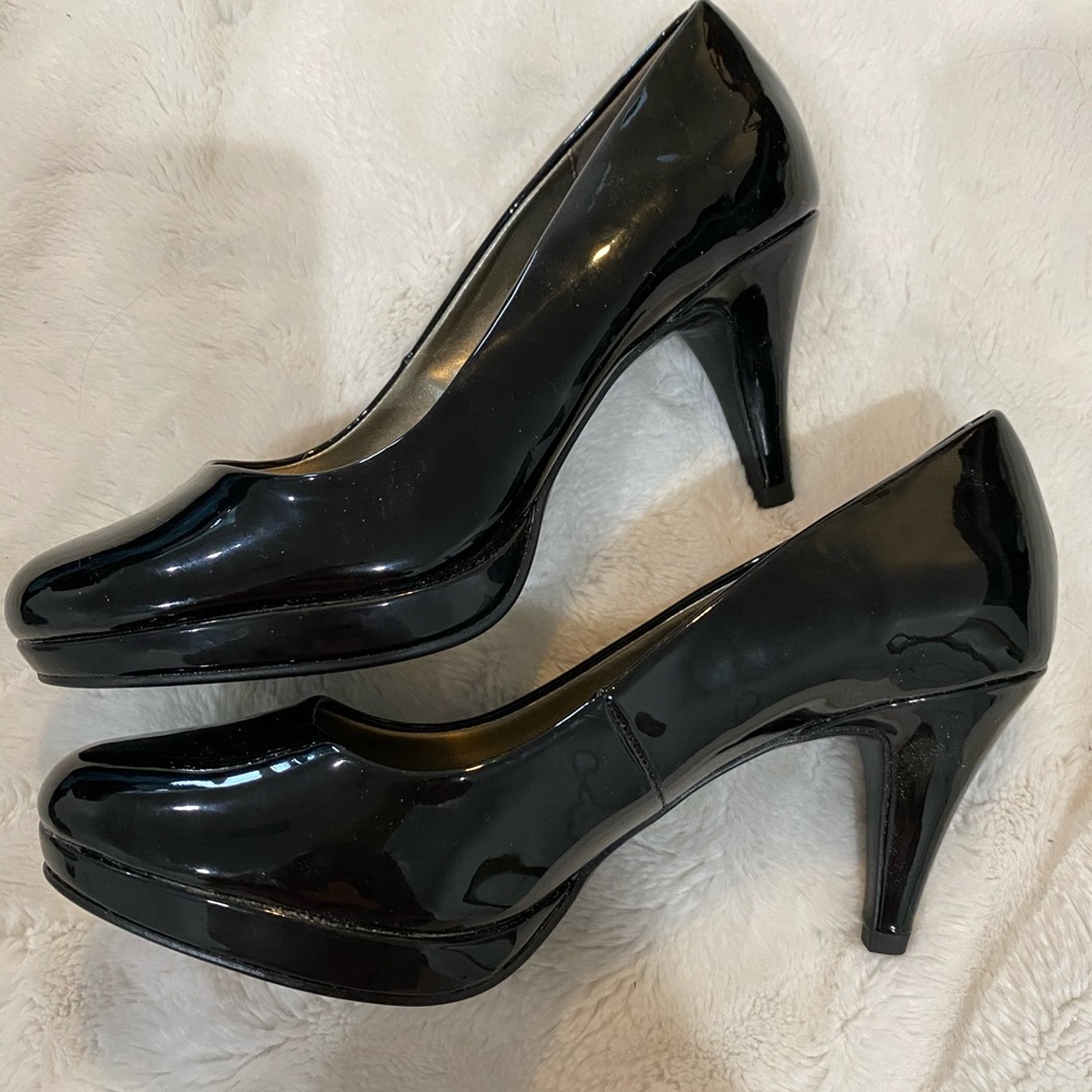 Bandolino Pumps